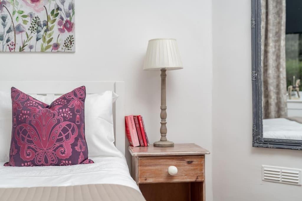 Heather Cottage, 2 Bedroom In كْريف المظهر الخارجي الصورة